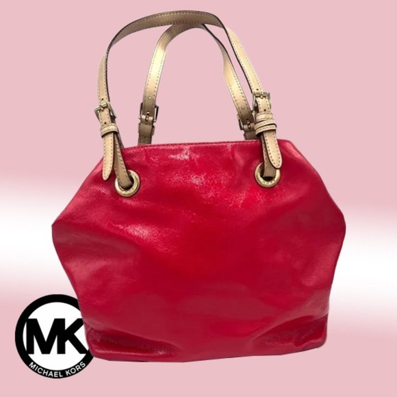 Michael Kors Handbags - Michael Kors Carryall Tote Bag